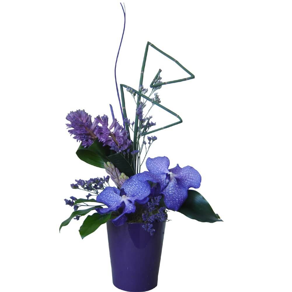 Unique and Delicate Flower Arrangement Romanian Flower Shop