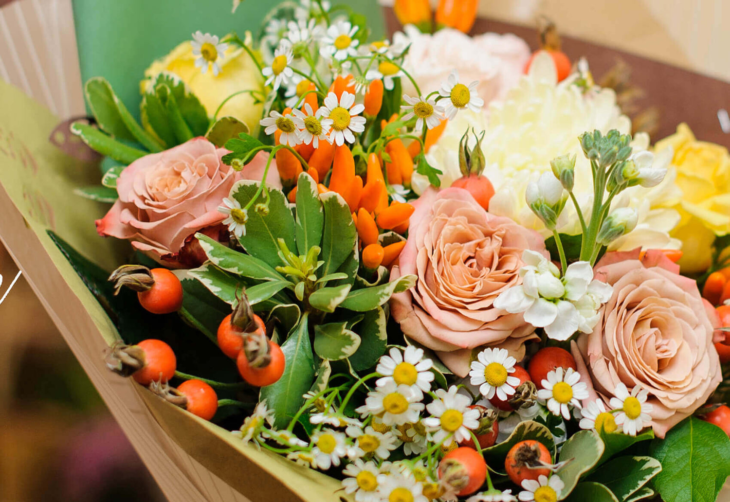 Same Day Flower Delivery to Bucharest - Bucharest Florist -Send Online ...